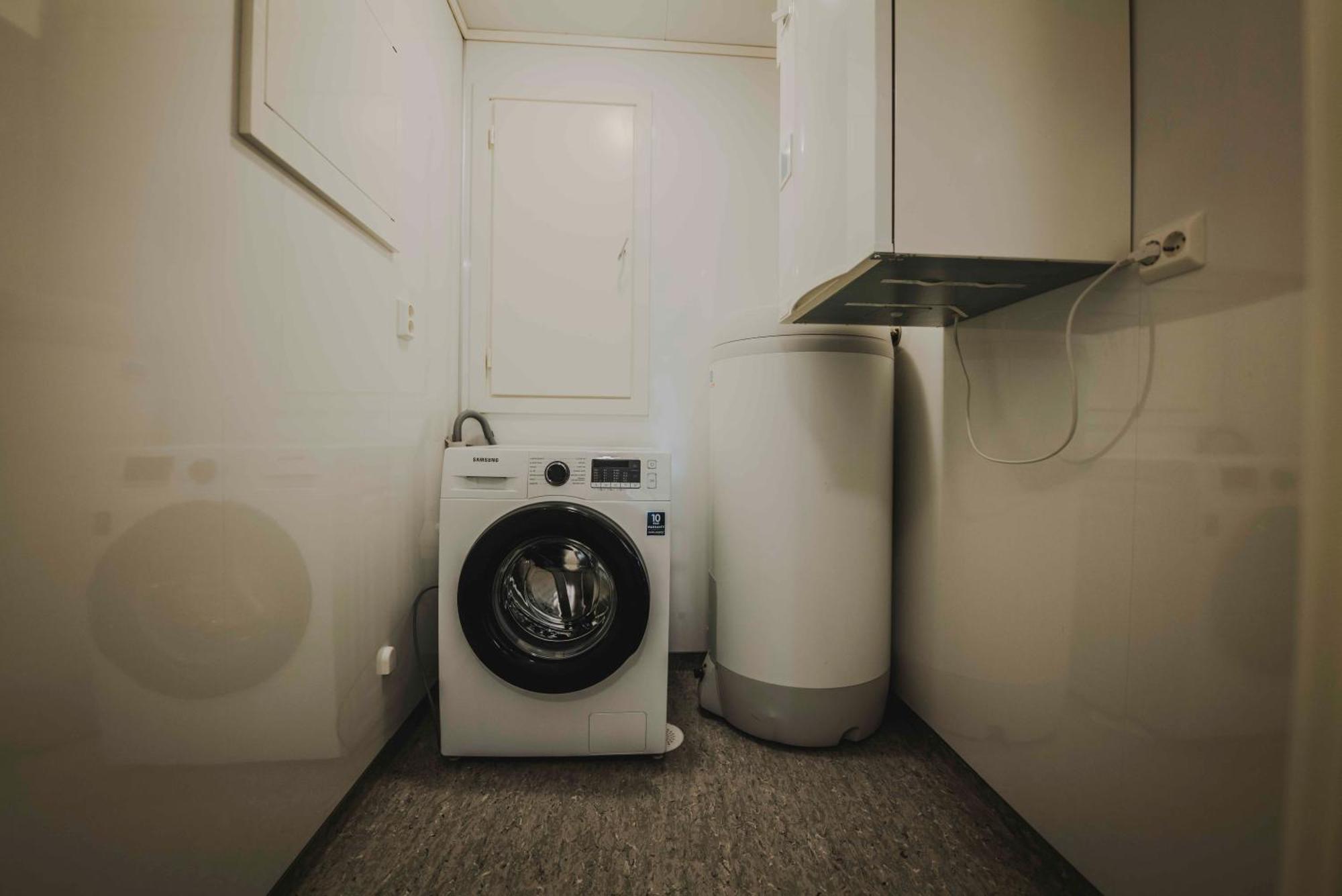 Loen Apartments Bagian luar foto