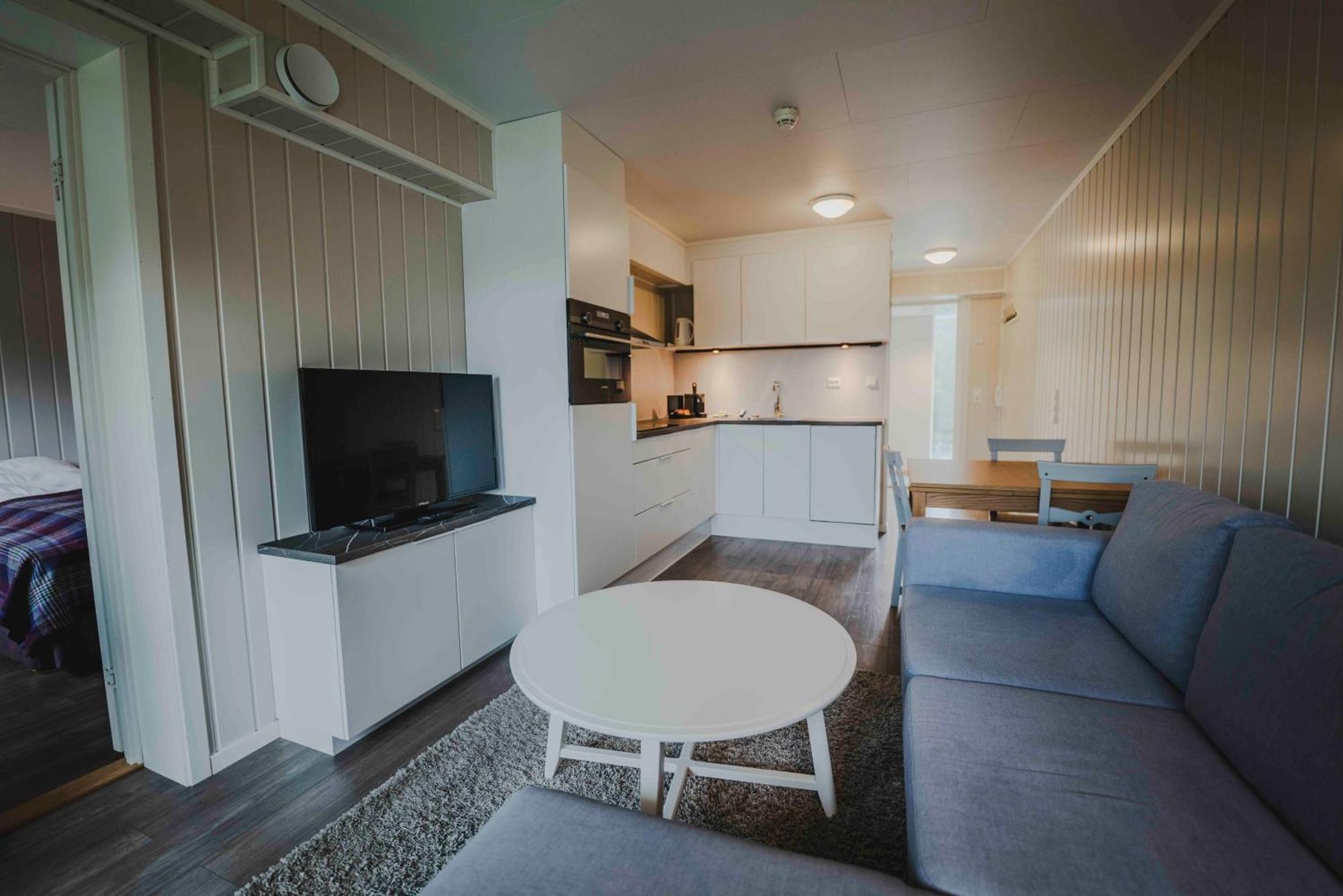 Loen Apartments Bagian luar foto