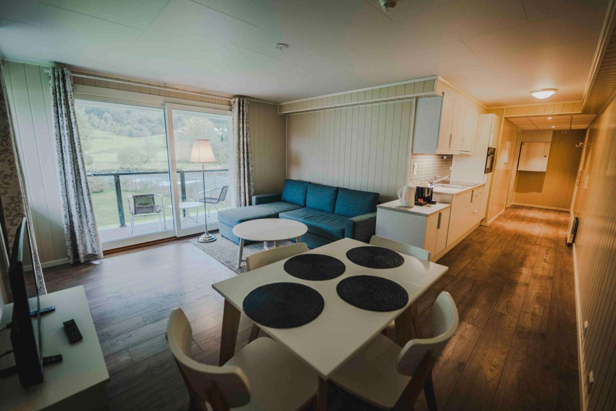 Loen Apartments Bagian luar foto