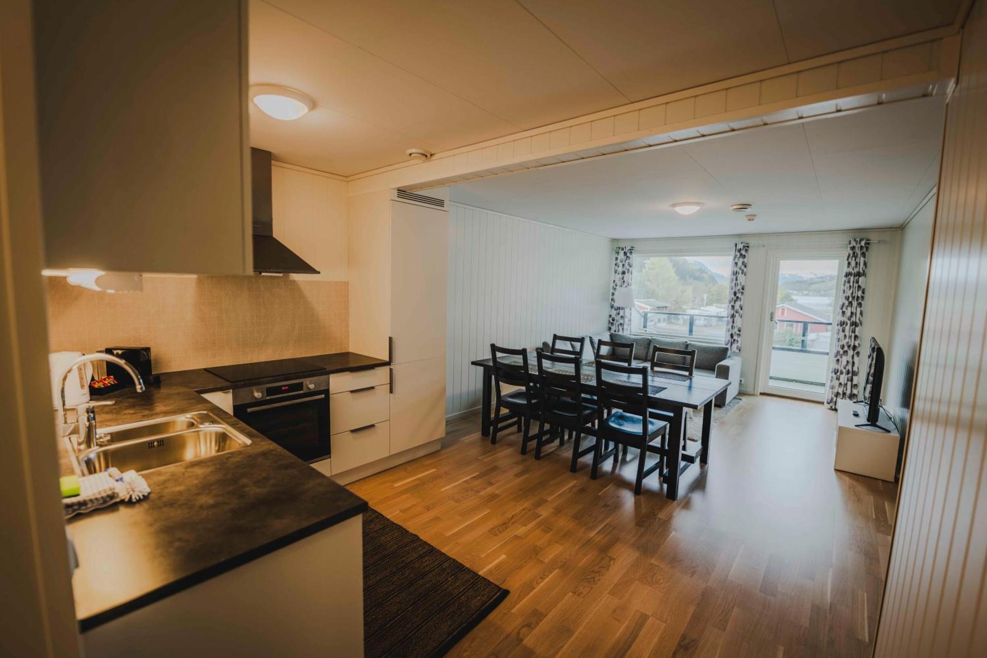 Loen Apartments Bagian luar foto